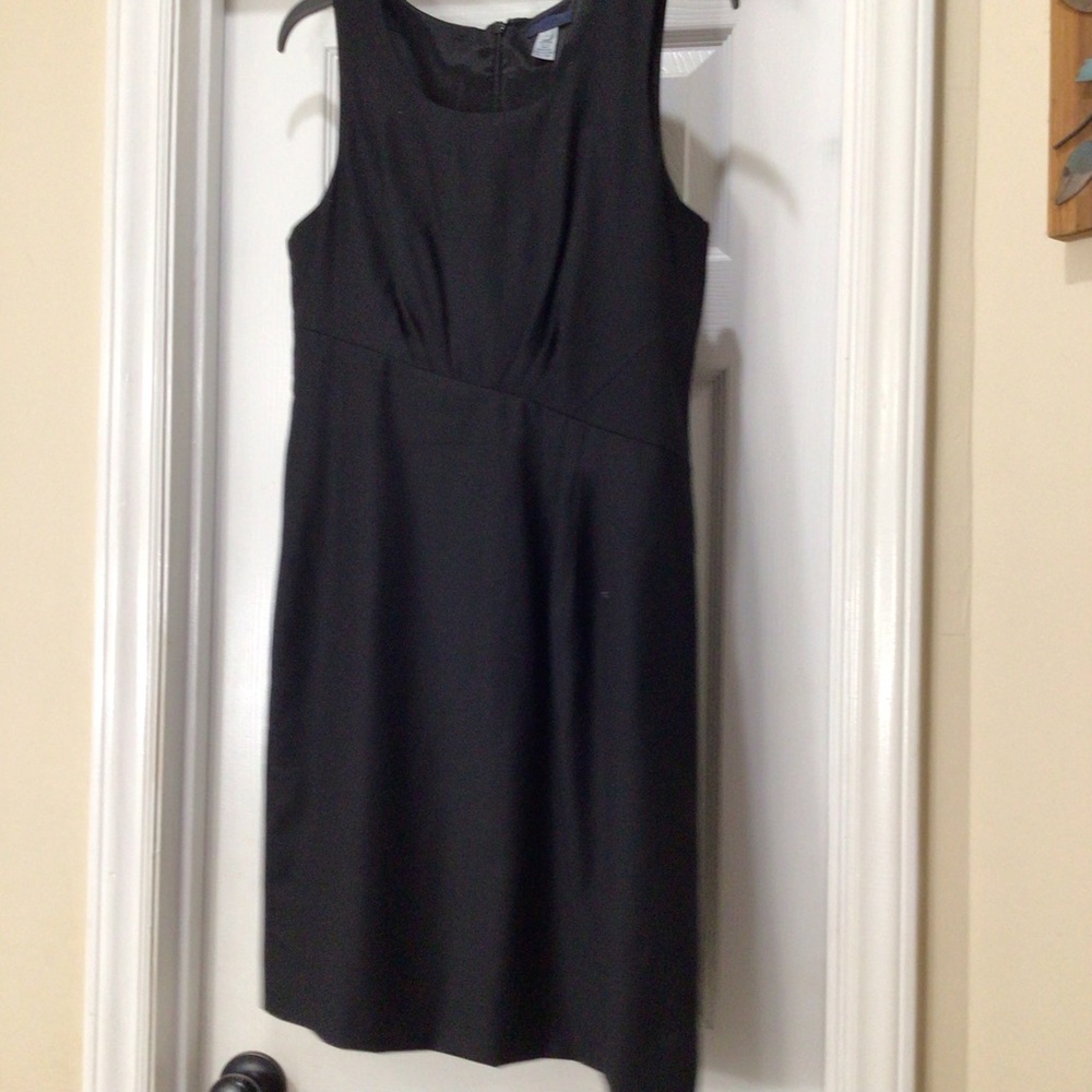 Classic Black Sleeveless Sheath Dress